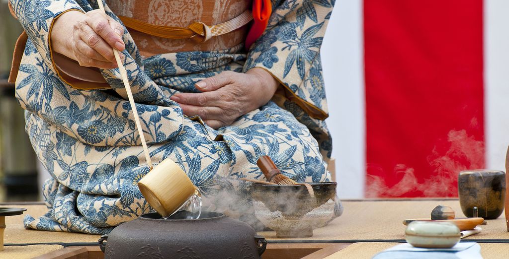 Japan Travel Guide : authentic tea ceremony 