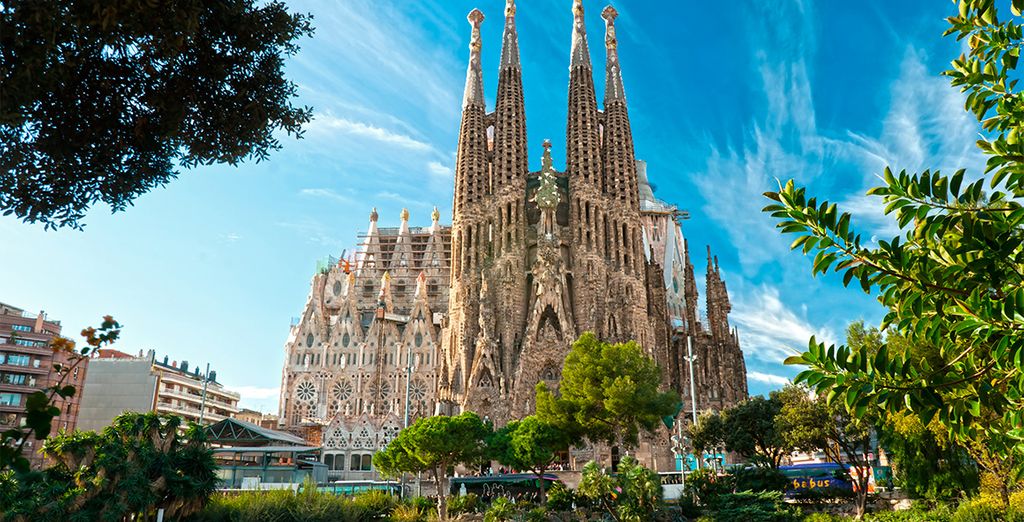 Go and discover the Sagrada Familia in Spain