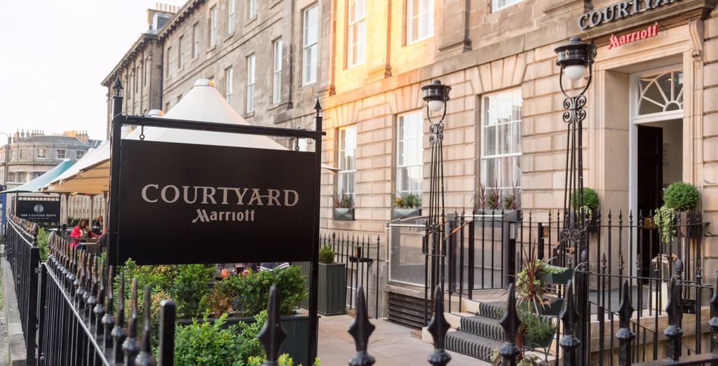 Courtyard by Marriott Edinburgh 4*