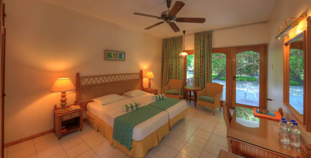 Private Mini Sri Lanka Tour 4 Fihalhohi Island Resort 4 Male