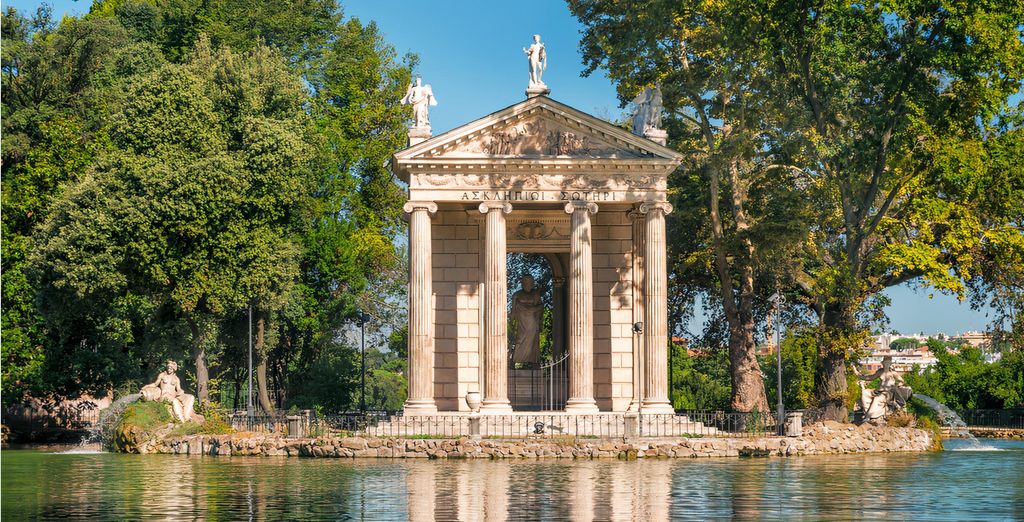 Le temple d'Esculape et le lac de la Villa Borghèse, à Rome