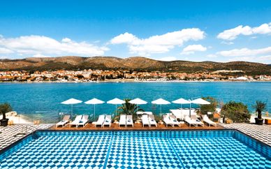 Hotel Brown Beach House & Spa 4*