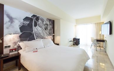 Expo Hotel Barcelona 4*