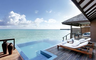 Hideaway Beach Resort & Spa Grand Luxury Hotel 5*