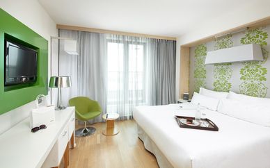 Occidental Praha Five 4*