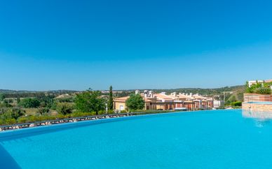Macdonald Vale da Ribeira Residences