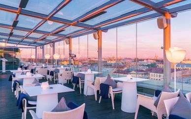 Hotel Indigo St Petersburg - Tchaikovskogo 4*