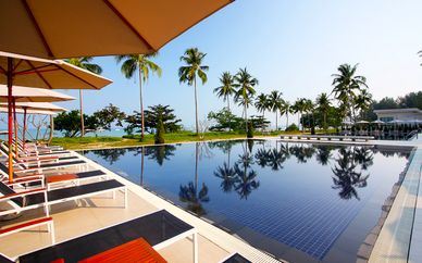 Kantary Beach Khao Lak 4* y Tawana Bangkok 4*