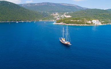 Gulet Cabin Cruise Kotor