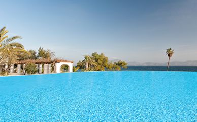 Ô Club Chic Barcelo Hydra Beach 5*