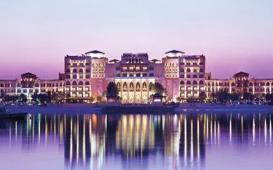 Shangri-La Hotel, Qaryat Al Beri 5*