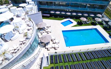 Aparthotel Four Elements Suites 4*