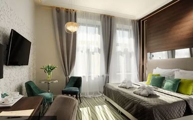 Plaza Boutique Hotel 4*