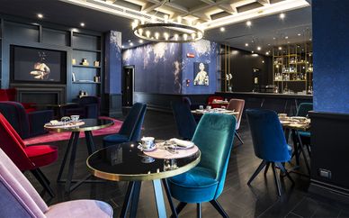 Fifty House Soho 5*