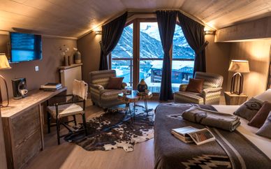 Le Taos Hotel 4*