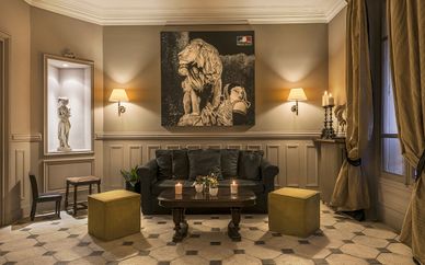 Hotel de la Porte Doree 3*