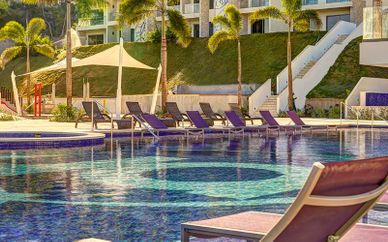 Costa Rica Fly Drive & Planet Hollywood