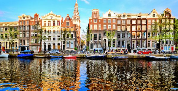 Hampton by Hilton Amsterdam Centre East 4*