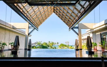 Pullman Phuket Panwa Beach Resort 5* & Le Meridien Khao Lak 5* & optional Bangkok