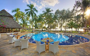 Blue Bay Beach Resort And Spa 5*