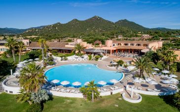 Sant'Elmo Beach Resort 4*