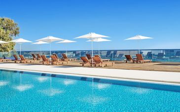 Cavo Orient Beach Hotel & Suites 4*