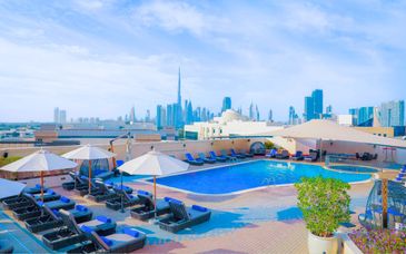 Mövenpick Hotel & Apartments Bur Dubai 5*