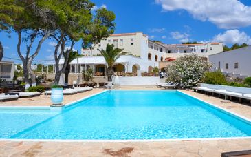 Albatres Palace Hotel 4*, Hotel L'Approdo 4* & optional Lecce 