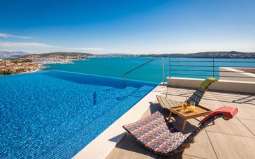 Hotel Ola Trogir 4*