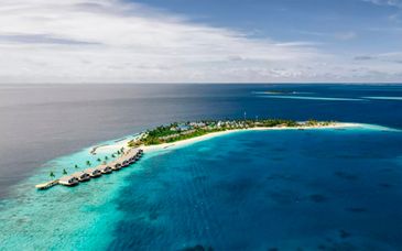 Oaga Art Resort Maldives 5* & optional Hyatt Regency Dubai 5*