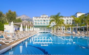 Karmir Resort & Spa 5*