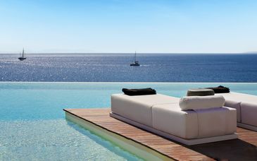 Kouros Hotel & Suites 5*