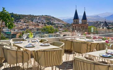 Autotour: Höhepunkte zwischen historischen Städten und Landschaften und optional Ibersol Torremolinos Beach 4*