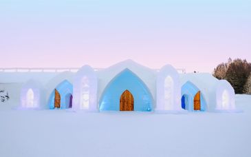 Experiencia en el Hotel de Hielo con posible extensión a Toronto