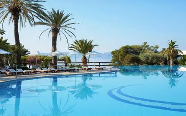 Descubre el Peloponeso con estancia en Hydra Beach Resort 5*