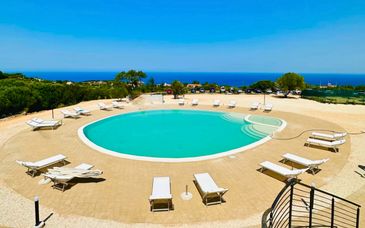 Residence Le Rocce Rosse 4*