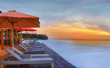 Combinado: Dinara Ubud 4*, Ombak Sunset 4* y The Leaf Jimbaran Luxury Villas 5*