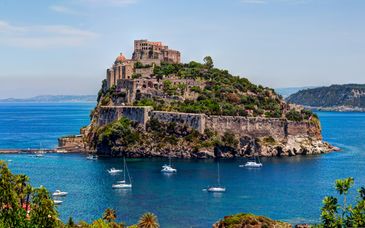 Circuito en libertad: Ischia y la Costa Amalfitana en 5 o 7 noches