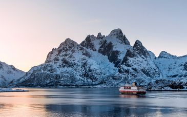 Croisière Signature : La ligne du Cap Nord au départ d'Oslo ou de Tromsø 
