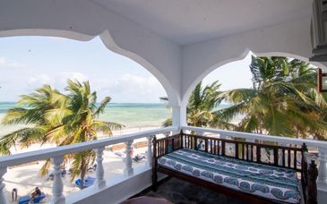 Jacaranda Indian Ocean Beach Resort 4* et safari optionel 