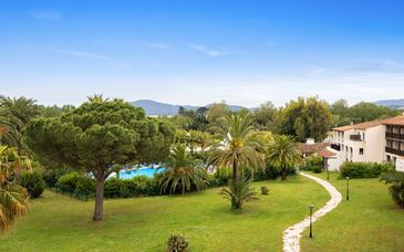 Sowell Family Port Grimaud 4*