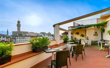 Hotel Pitti Palace al Ponte Vecchio 4*