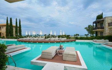 Mediterranean Village Hôtel & Spa 5*