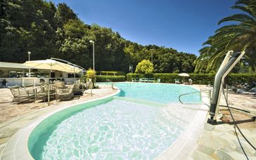 SeeBay Hôtel 4*