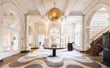 Pestana Amsterdam Riverside 5*