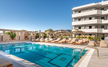 Nicolas Grand Suites 4*