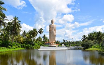 Circuit privé à travers le Sri Lanka et séjour au Hikka Tranz by Cinnamon 4*