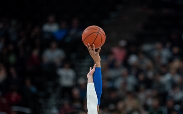 Matchs de NBA des 19 et 20/02/26 avec nuits au Indigo Hotel L.A Downtown