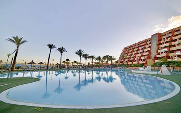 Ôclub Experience Holiday World Village 4*