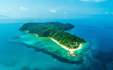 The Ritz-Carlton, Kuala Lumpur 5*, The Taaras Beach & Spa Resort 5* e possibile pre-estensione al Dusit Thani Laguna Singapore 5*